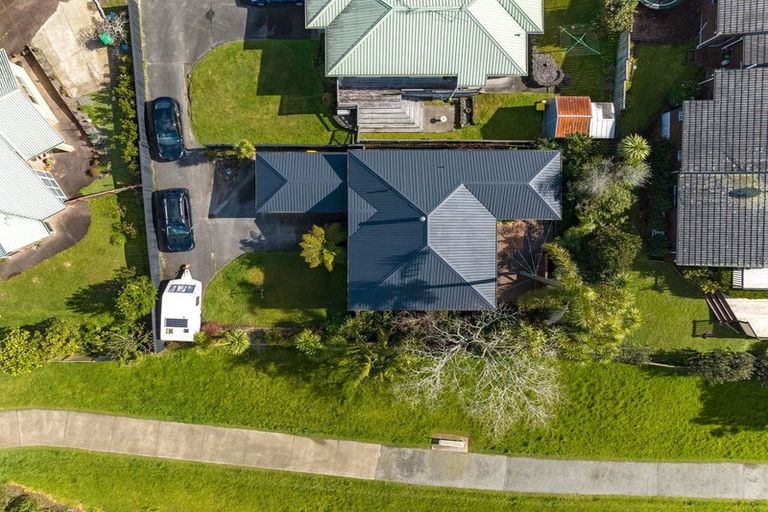 Photo of property in 1/45 Unsworth Drive, Unsworth Heights, Auckland, 0632