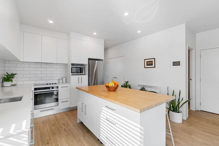 Photo of property in 110/165 Lake Road, Northcote, Auckland, 0627