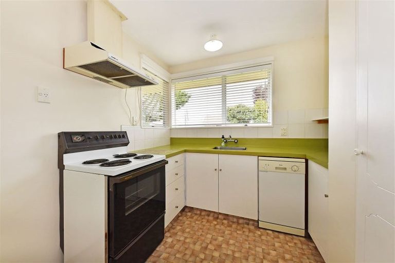 Photo of property in 23 Ben Nevis Drive, Broomfield, Christchurch, 8042