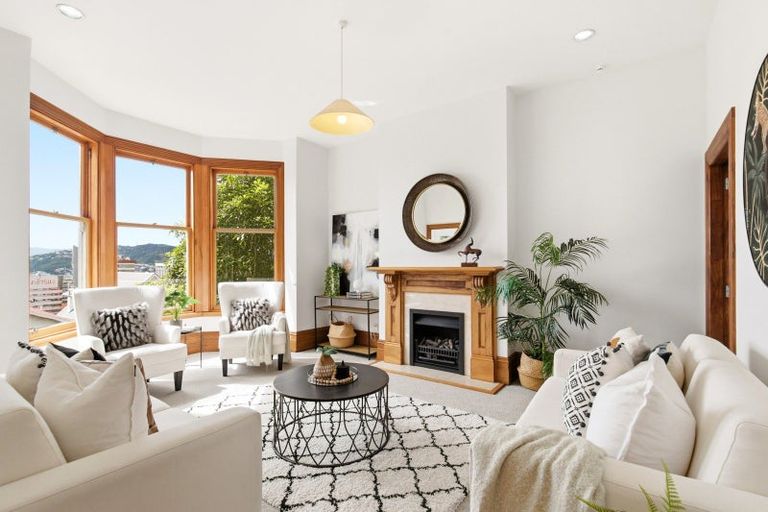 Photo of property in 16 Talavera Terrace, Kelburn, Wellington, 6012