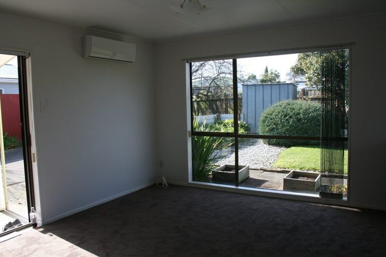 Photo of property in 11b Kaimanawa Street, Kelvin Grove, Palmerston North, 4414