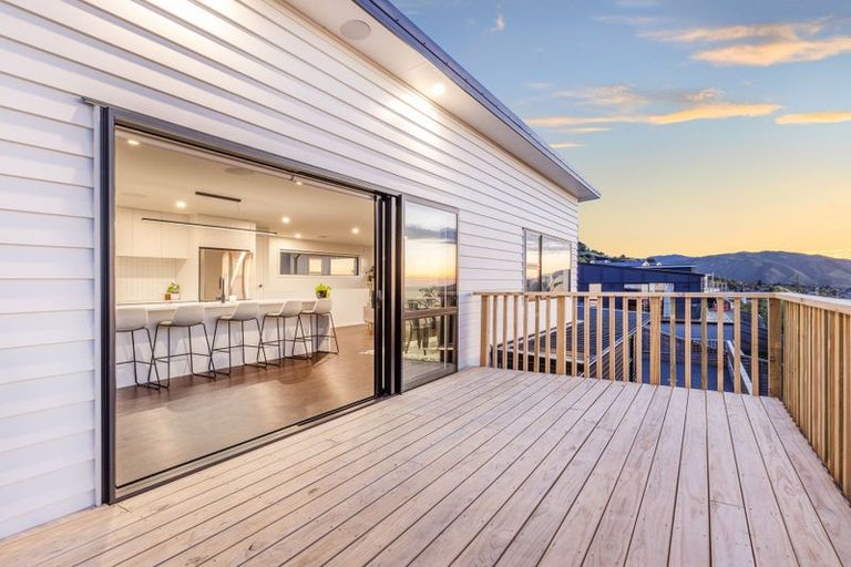 Photo of property in 94 Kotare Street, Waikanae, 5036