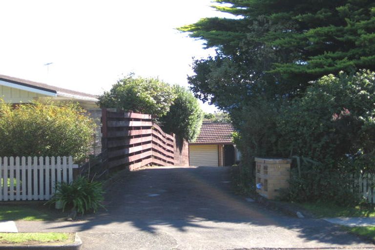 Photo of property in 2/19 Murvale Drive, Bucklands Beach, Auckland, 2014