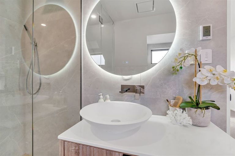 Photo of property in 15 Wai-iti Terrace, Burnside, Christchurch, 8053