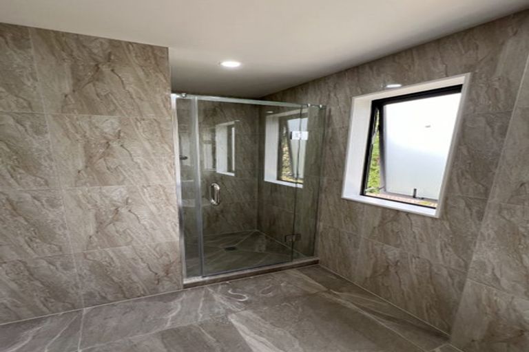 Photo of property in 38 Greenhill Crescent, Pakuranga, Auckland, 2010