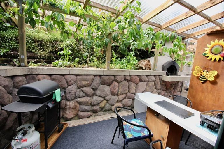 Photo of property in 41 Tarapatiki Drive, Whitianga, 3510