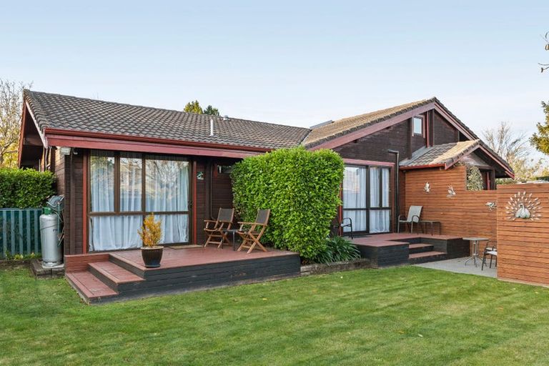 Photo of property in 42 Steadman Road, Broomfield, Christchurch, 8042