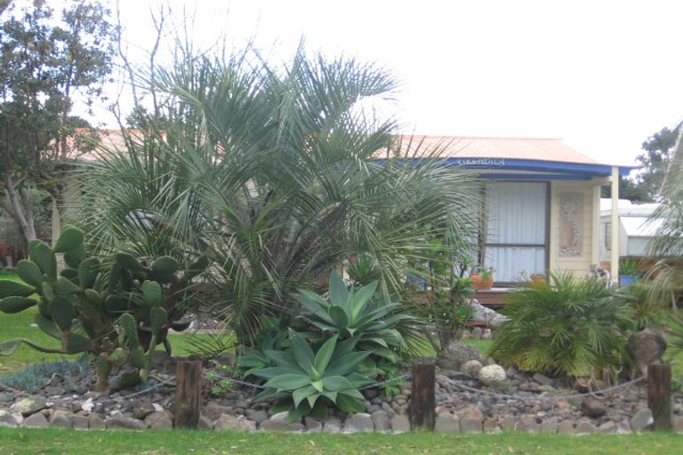 Photo of property in 9 Pauanui Beach Road, Pauanui, Hikuai, 3579