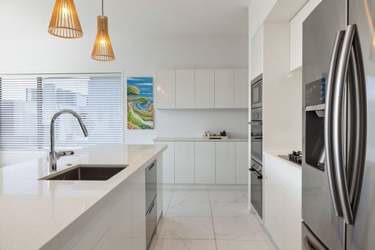 Photo of property in 4 Otira Close, Papamoa Beach, Papamoa, 3118