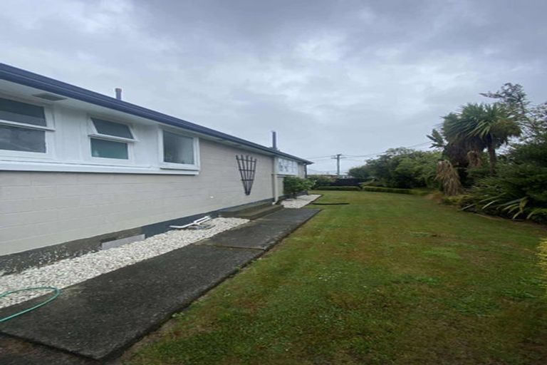 Photo of property in 2 Grosvenor Street, Redwood, Christchurch, 8051