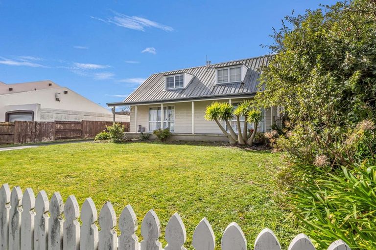 Photo of property in 62 Rennie Avenue, Milson, Palmerston North, 4414