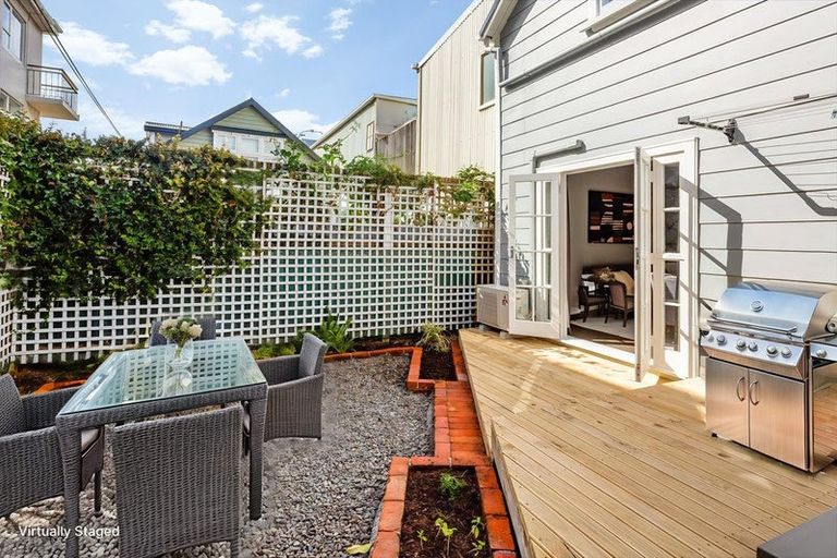 Photo of property in 4 Brougham Street, Mount Victoria, Wellington, 6011