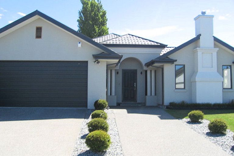 Photo of property in 17 Brookfield Drive, Northwood, Christchurch, 8051