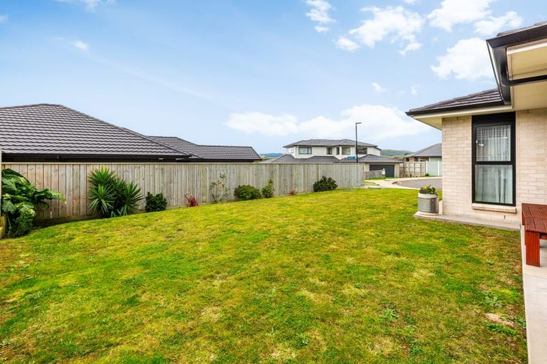 Photo of property in 29 Topsail Way, Whitby, Porirua, 5024