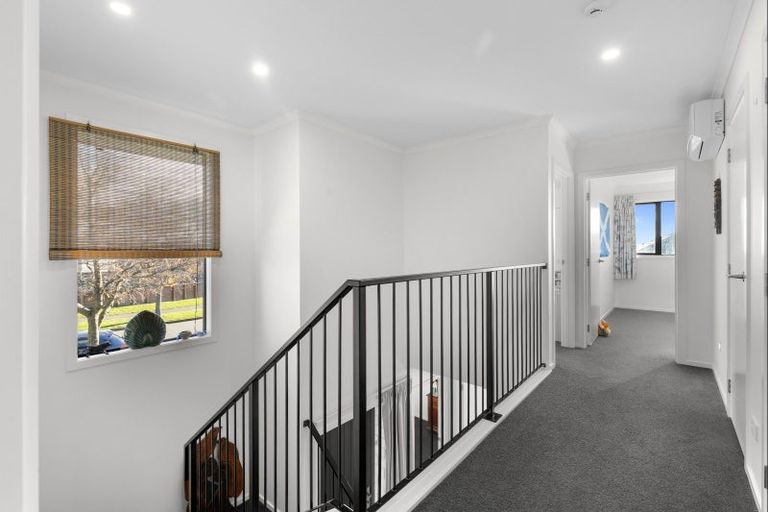 Photo of property in 9 Gibraltar Way, Fitzherbert, Palmerston North, 4410