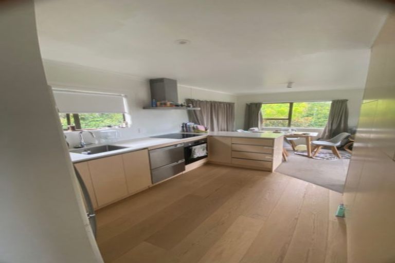 Photo of property in 1/42 Stanley Road, Glenfield, Auckland, 0629