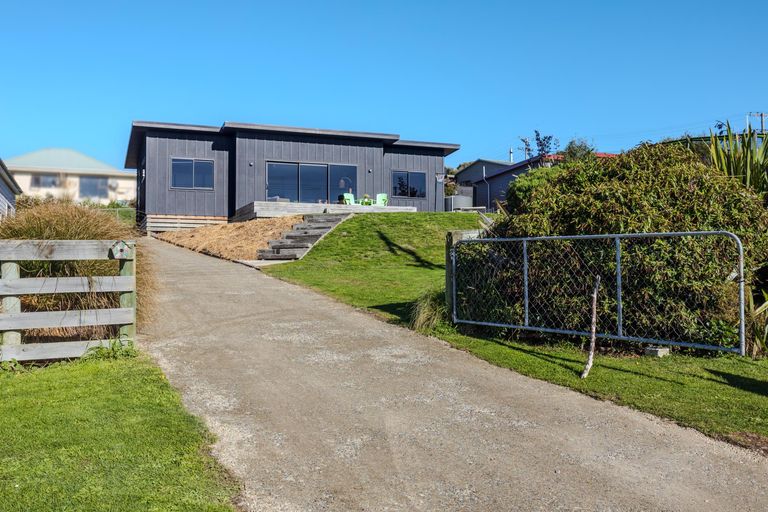 Photo of property in 13 Semple Street, Kakanui, Oamaru, 9495