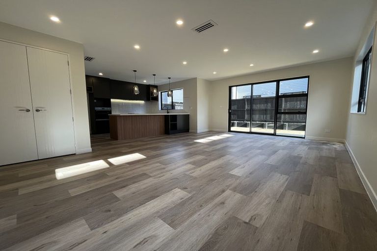 Photo of property in 13 Babos Avenue, Kumeu, 0810