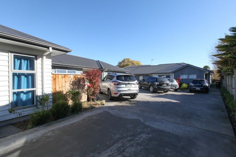 Photo of property in 6/5 Jones Crescent, Melville, Hamilton, 3206