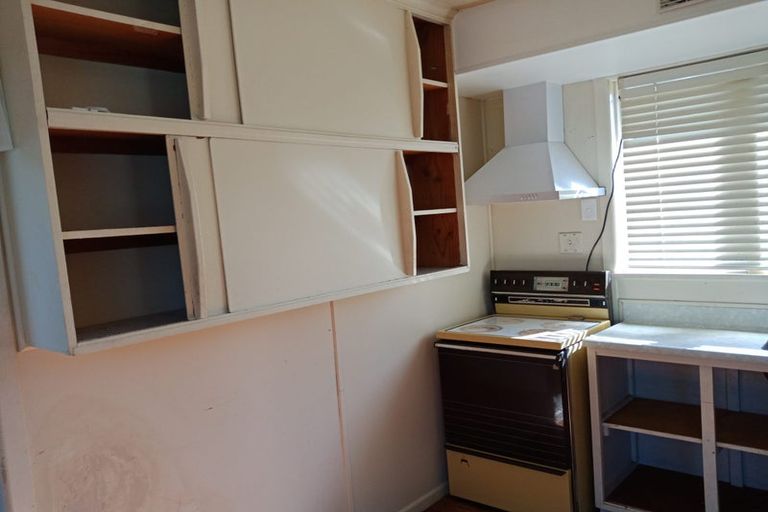 Photo of property in 11 Freyberg Avenue, Papatoetoe, Auckland, 2104