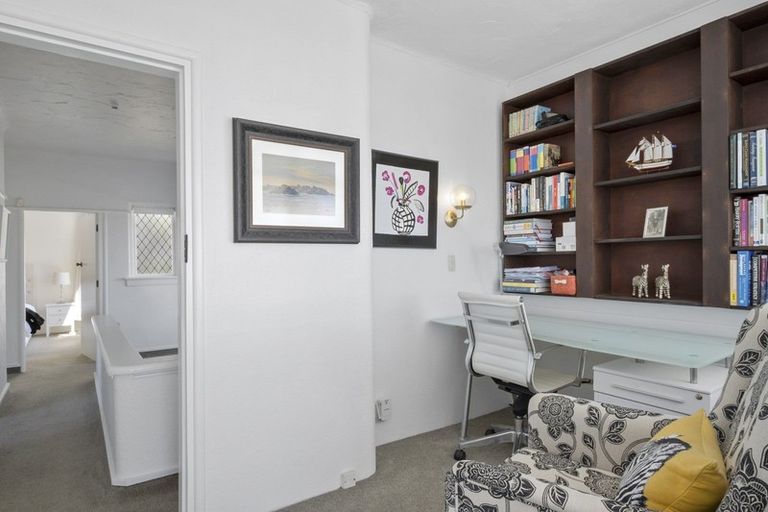 Photo of property in 104 Cliffs Road, Saint Clair, Dunedin, 9012