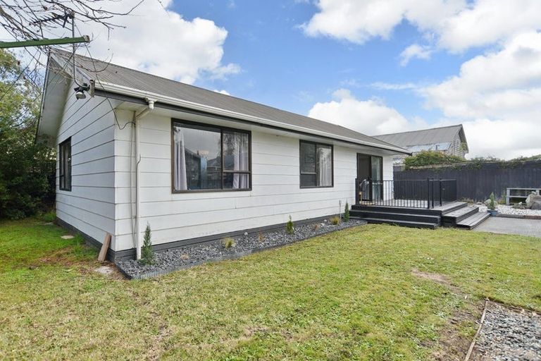 Photo of property in 2/56 Hay Street, Bromley, Christchurch, 8062