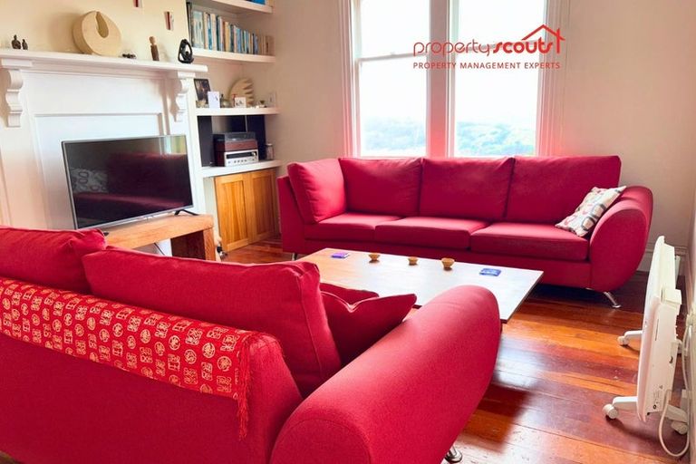 Photo of property in 43 Connaught Terrace, Brooklyn, Wellington, 6021