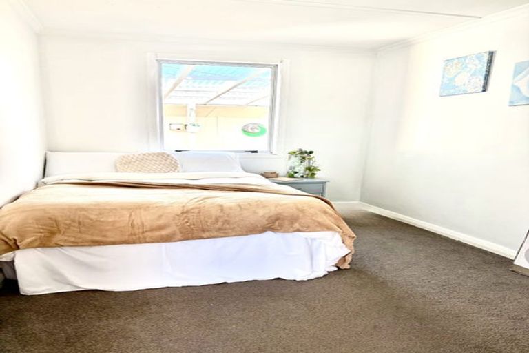 Photo of property in 16a Hall Place, Foxton Beach, Foxton, 4815