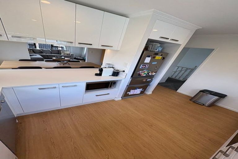 Photo of property in 2/39 Stanley Avenue, Milford, Auckland, 0620