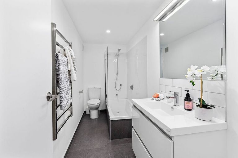 Photo of property in 96 Homebush Road, Khandallah, Wellington, 6035