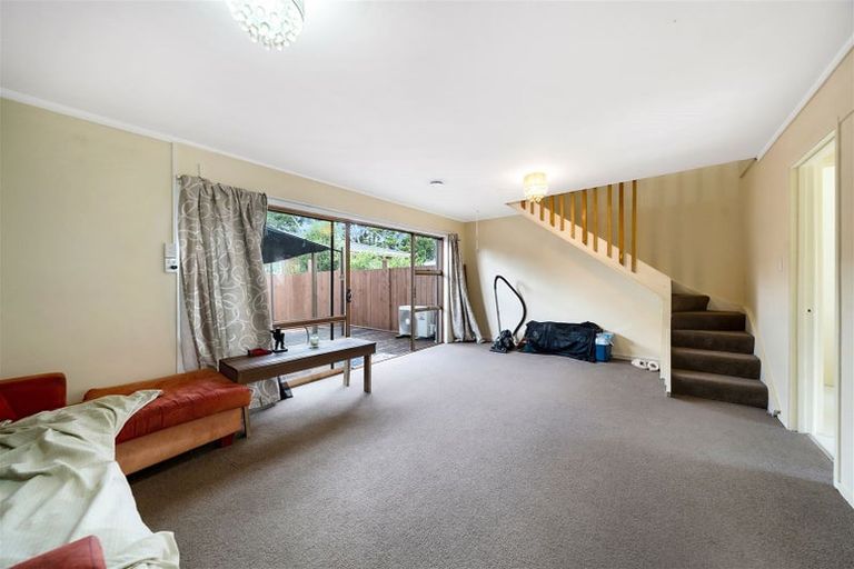 Photo of property in 5/8 Miro Street, New Lynn, Auckland, 0600