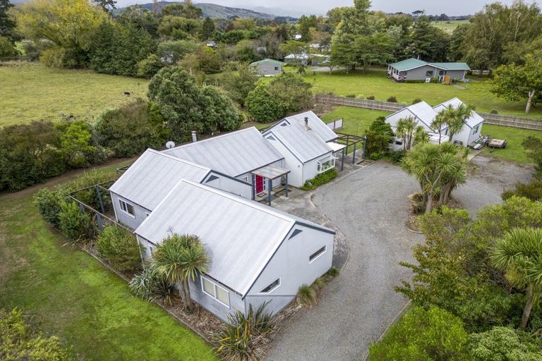 Photo of property in 25 Kenwyn Drive, Carterton, 5713