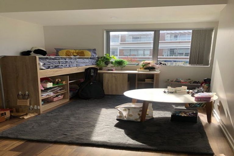 Photo of property in 10/46 Wellington Street, Howick, Auckland, 2014