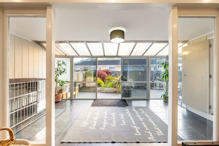 Photo of property in 19 Denver Grove, Totara Park, Upper Hutt, 5018