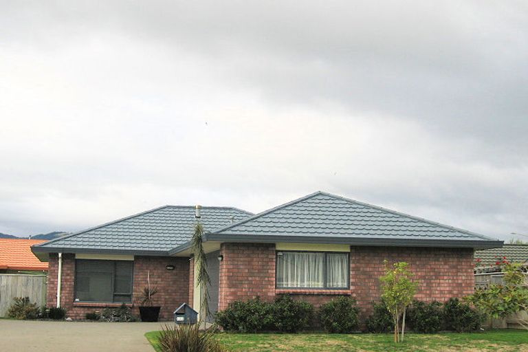 Photo of property in 4 Santa Teresa Court, Paraparaumu Beach, Paraparaumu, 5032