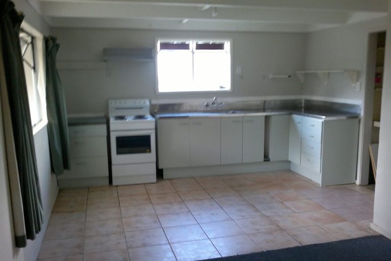 Photo of property in 89b Colwill Road, Massey, Auckland, 0614