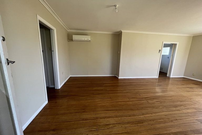 Photo of property in 52 Reading Street, Greytown, 5712