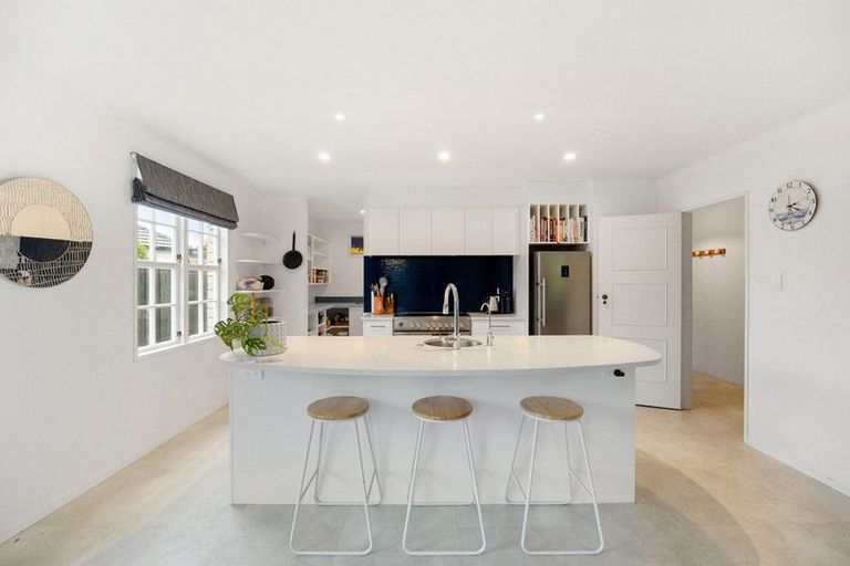 Photo of property in 56 Grosvenor Street, Cambridge, 3434