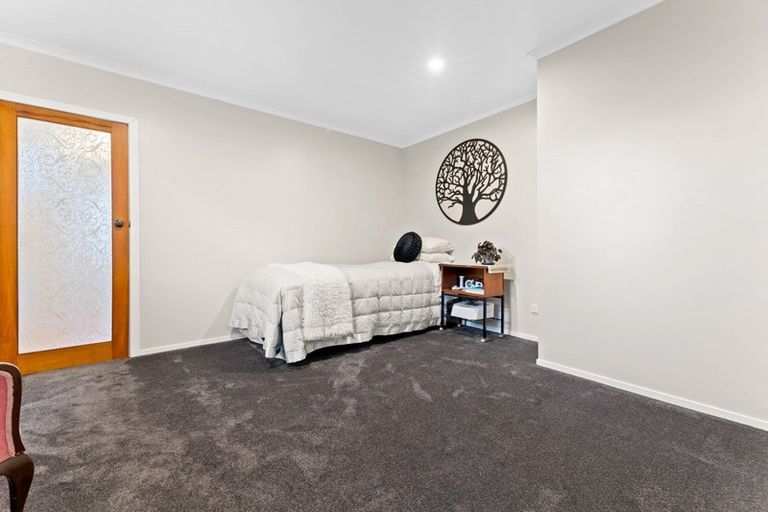 Photo of property in 2/17 Moffat Road, Red Beach, 0932