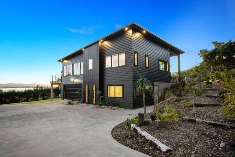 Photo of property in 6 Lort Point Lane, Whangarei Heads, Whangarei, 0174