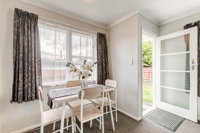 Photo of property in 3/31 Hillside Drive, Maoribank, Upper Hutt, 5018