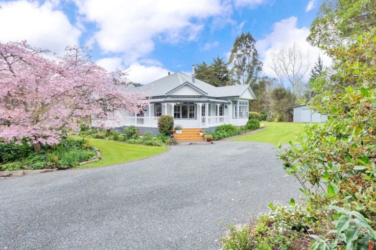 Photo of property in 297 Inland Road, Helensville, 0875