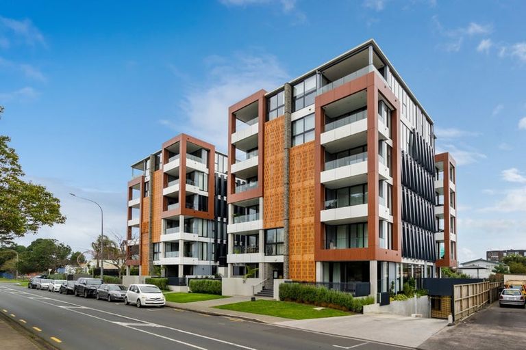 Photo of property in 407/28 Killarney Street, Takapuna, Auckland, 0622