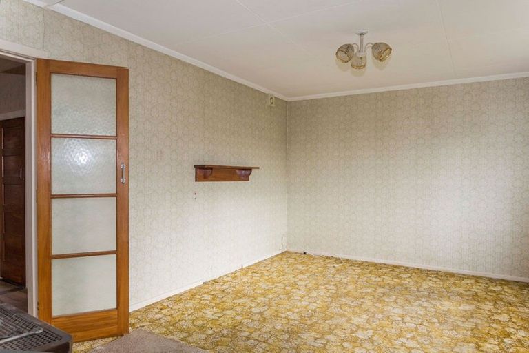 Photo of property in 3 Hospital Street, Dannevirke, 4930