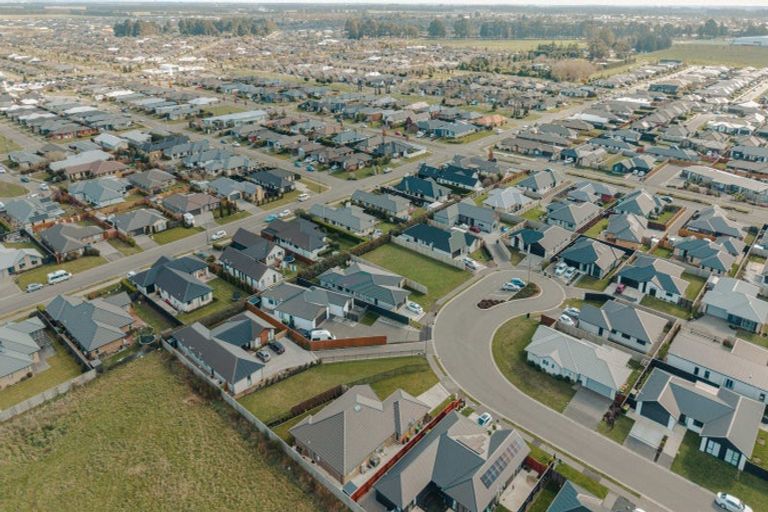 Photo of property in 21 Gemstone Place, Rolleston, 7615