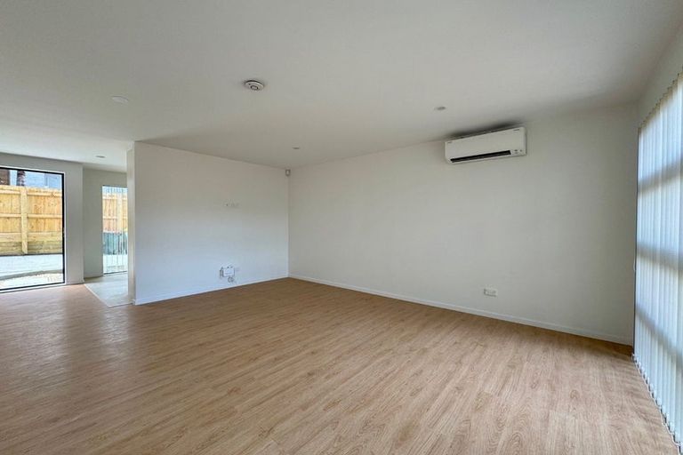 Photo of property in 86 Priestley Drive, Bucklands Beach, Auckland, 2014