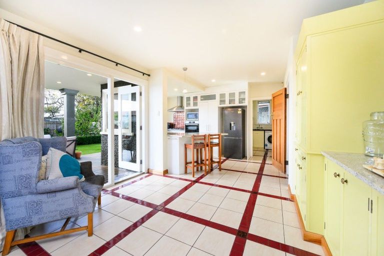 Photo of property in 3 Massey Street, Palmerston North, 4414