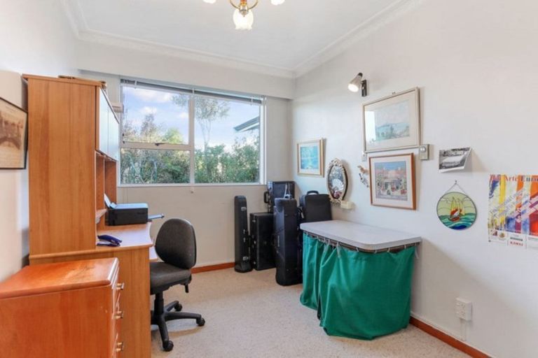 Photo of property in 32 Harrowdale Drive, Avonhead, Christchurch, 8042