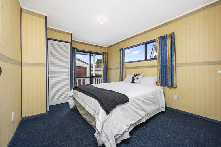 Photo of property in 39 Redlands Grove, Swanson, Auckland, 0612