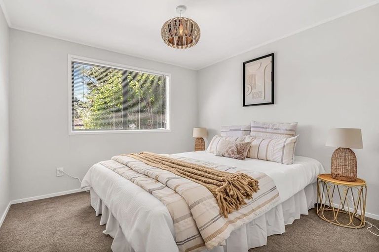 Photo of property in 7 Panzic Place, Glen Eden, Auckland, 0602